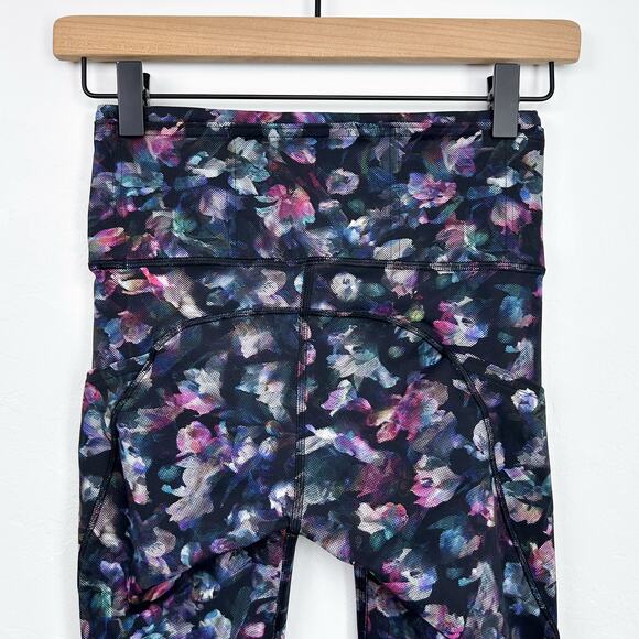 Lululemon Fast And Free Activate Floral 6" Inseam Bike Short - Picture 7 of 9